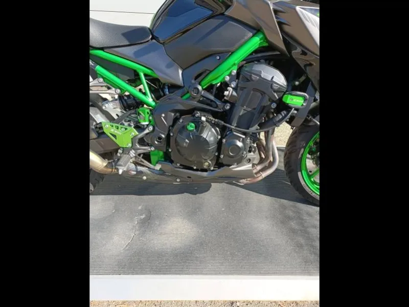 KAWASAKI Z 900 70kw Noir 2024