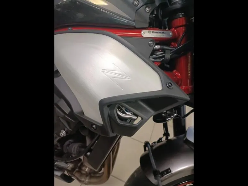 KAWASAKI Z 900  125 CH 1ER MAIN BULLE POIGNET CHAUFFANTE  Z900