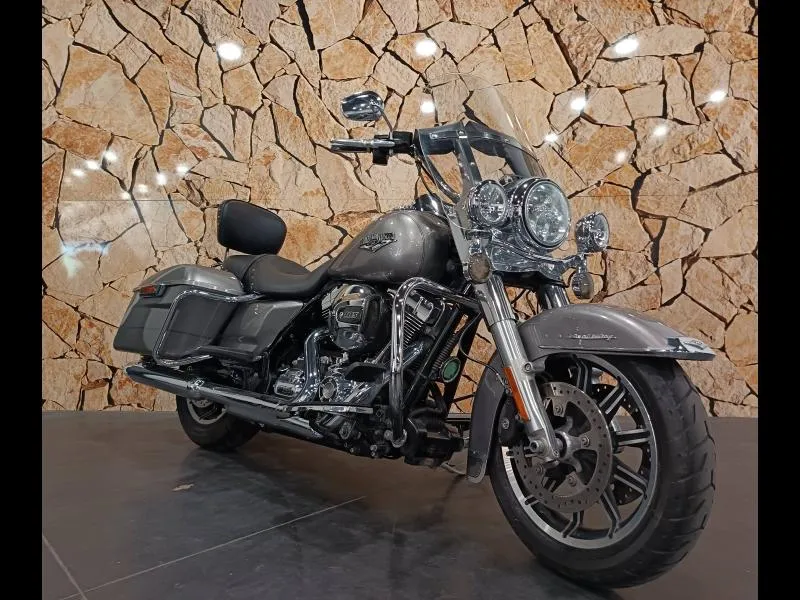 HARLEY-DAVIDSON Road King Classic 1690 Couleur ABS 2016