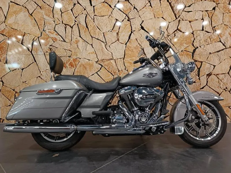 HARLEY-DAVIDSON Road King Classic 1690 Couleur ABS 2016