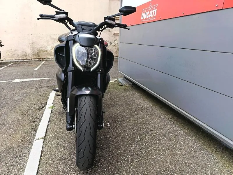 DUCATI Diavel 1158 V4