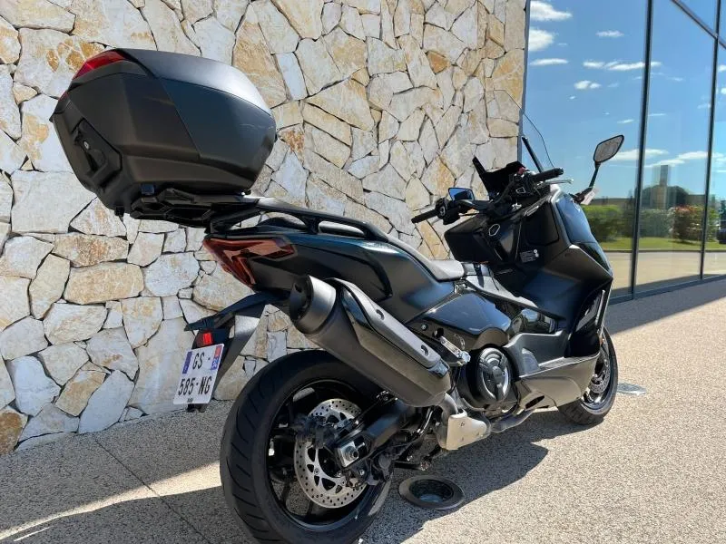 YAMAHA XP TMAX 562+ option top case