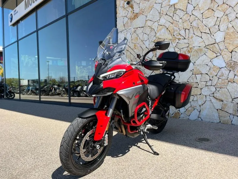 DUCATI V4 S 1160 Travel & Radar 2025