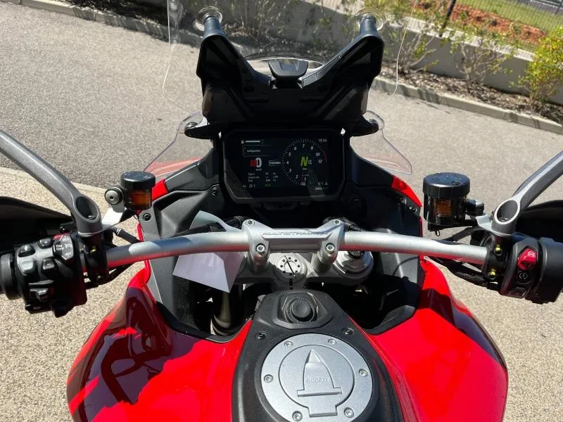 DUCATI V4 S 1160 Travel & Radar 2025