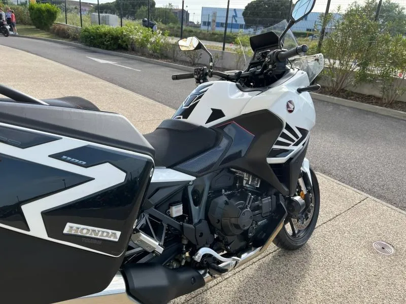 HONDA 1100 DCT