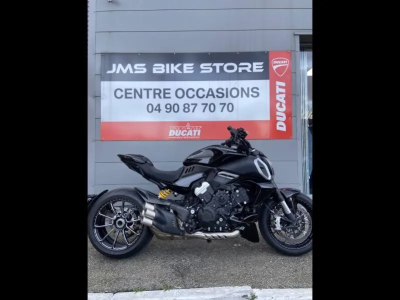 DUCATI Diavel 1158 V4