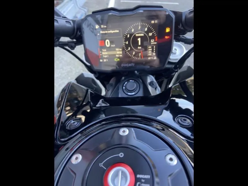 DUCATI Diavel 1158 V4