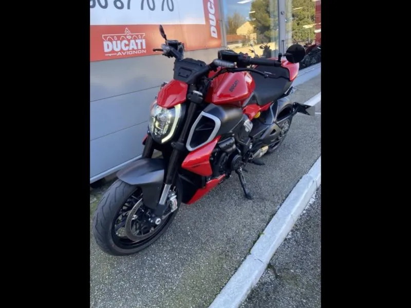 DUCATI Diavel 1158 V4
