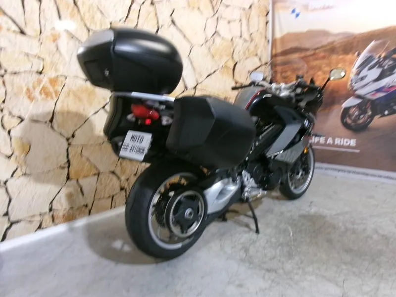 BMW F 800 GT