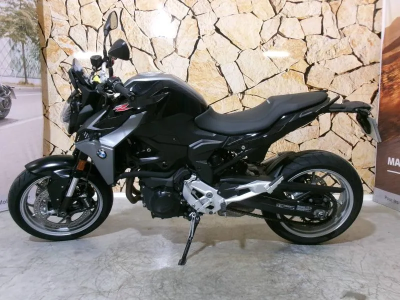 BMW F 900 R