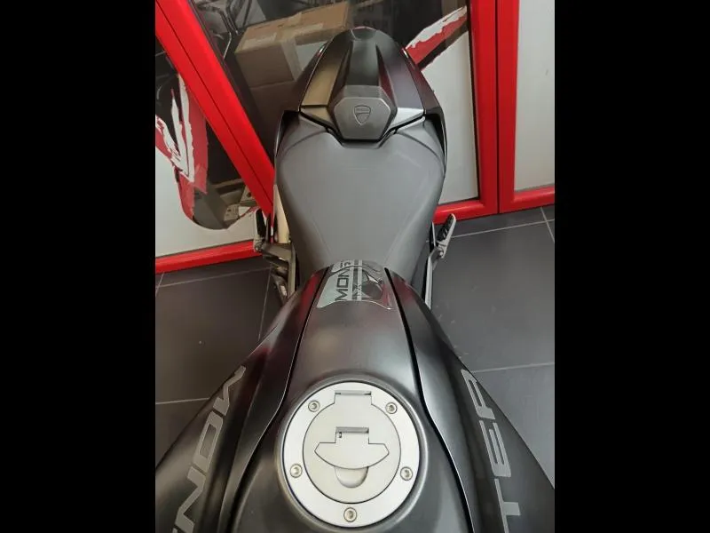 DUCATI + 937 A2