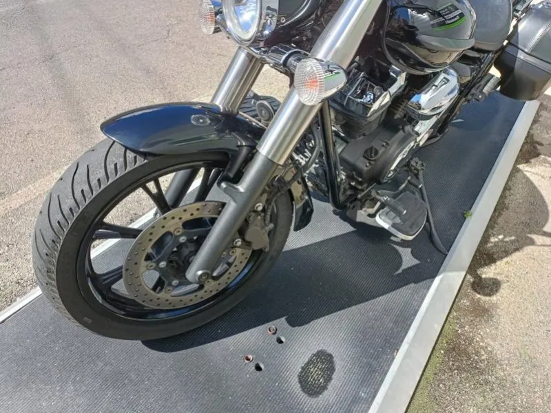 YAMAHA 950 A Midnight Star VALISES SISSI BAR REVISEE