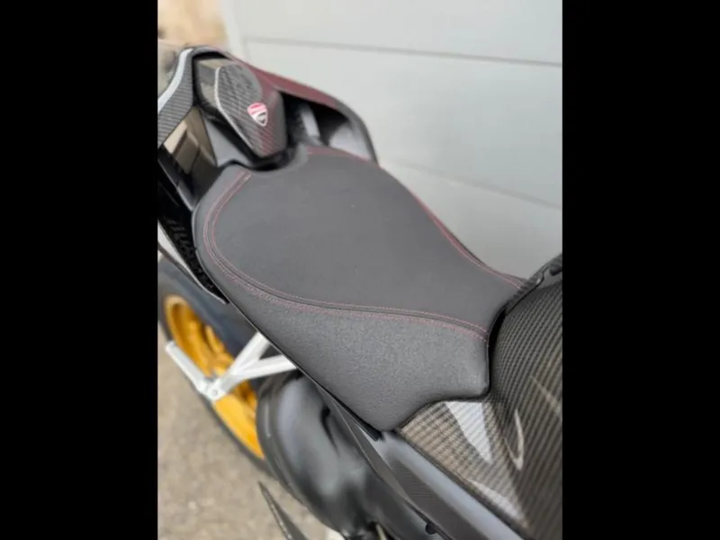 DUCATI 1103 Streetfighter V4 S