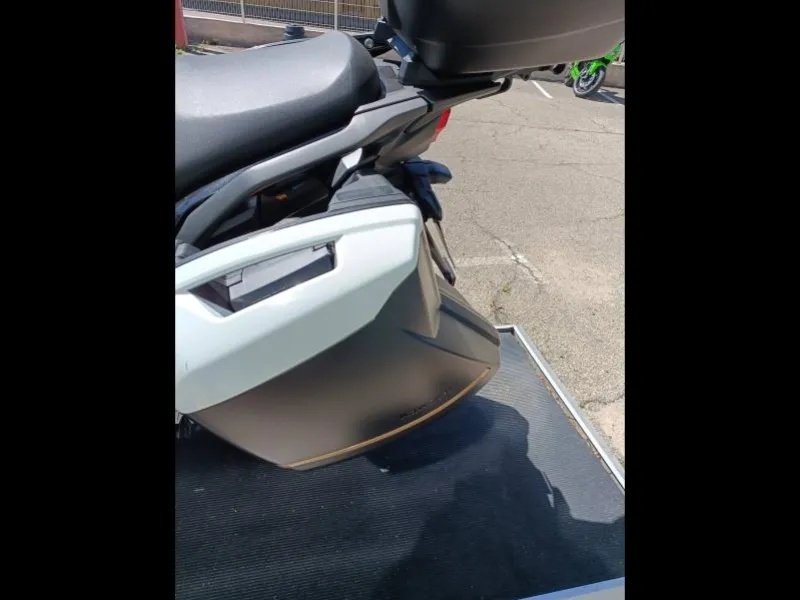 KAWASAKI Versys 1100 SE 2025 GRAND TOURER+ ALARME....