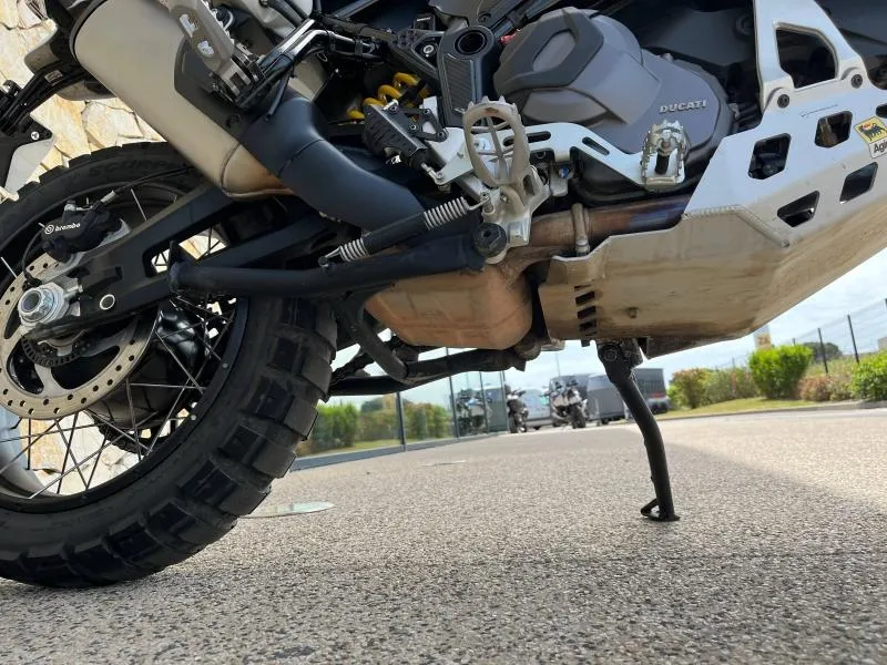 DUCATI 937 avec option