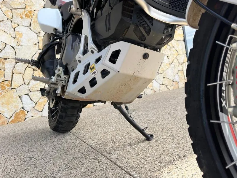 DUCATI 937 avec option