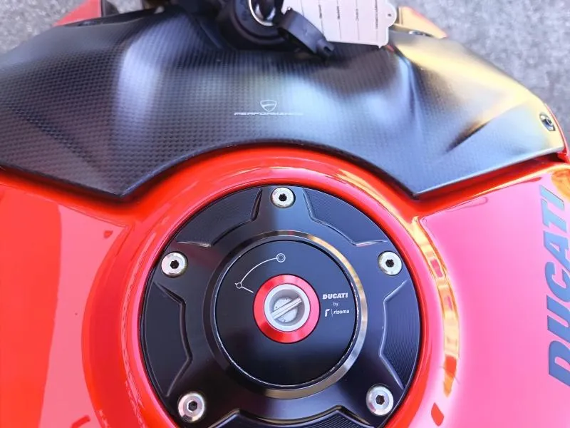 DUCATI 1103 Streetfighter V4 S 2023