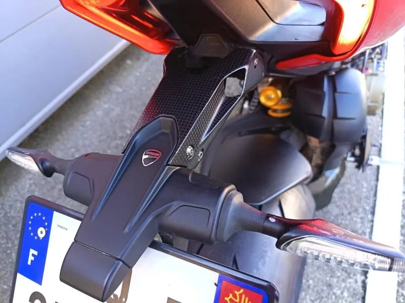 DUCATI 1103 Streetfighter V4 S 2023