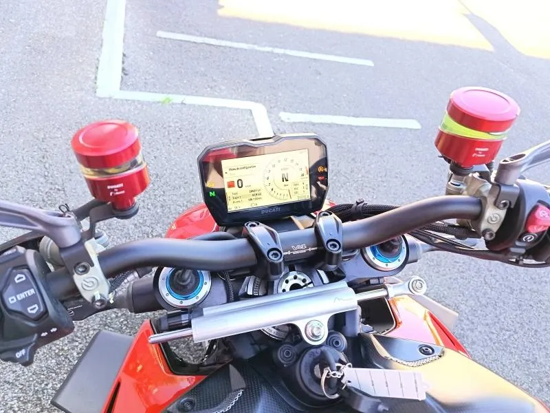 DUCATI 1103 Streetfighter V4 S 2023