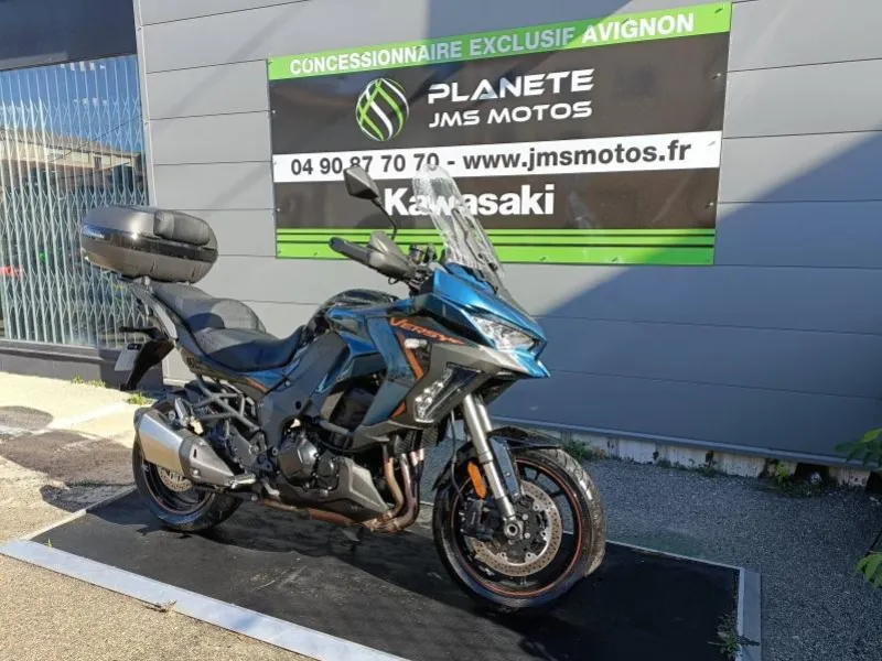 KAWASAKI 1100 SE 2026 + KIT TOP CASE 1ER MAIN