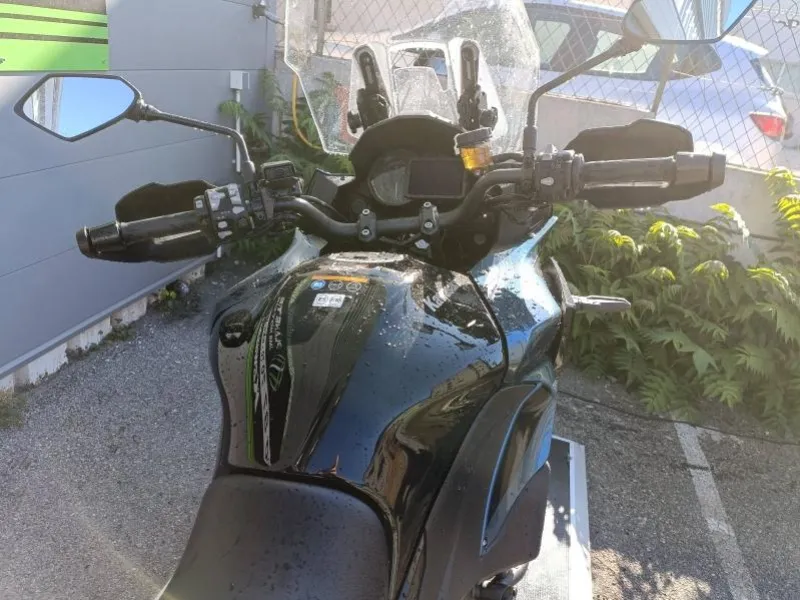 KAWASAKI 1100 SE 2026 + KIT TOP CASE 1ER MAIN