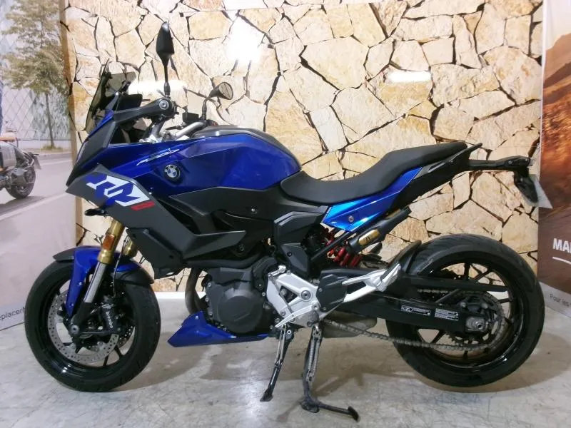 BMW F 900 XR