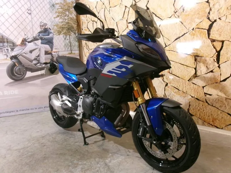 BMW F 900 XR