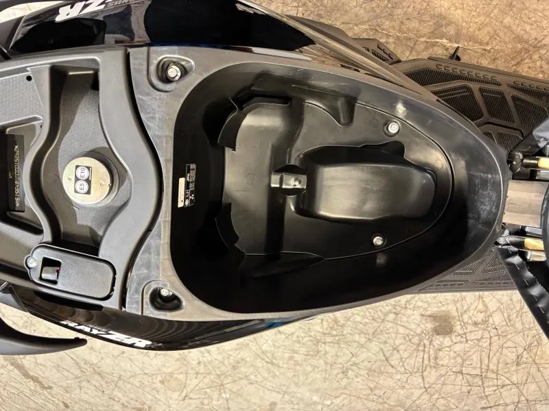 YAMAHA RayZR 125