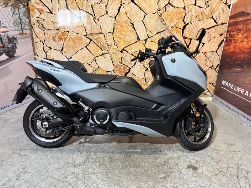 YAMAHA XP TMAX 562 Tech MAX