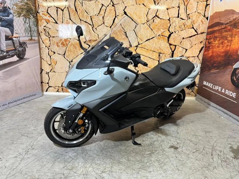 YAMAHA XP TMAX 562 Tech MAX