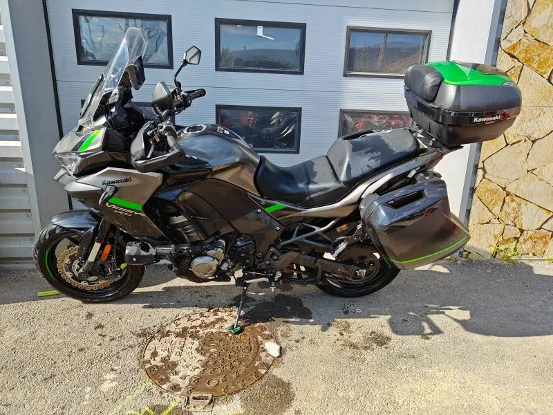 KAWASAKI 1000 2022