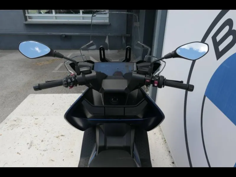 BMW E04 Style Avantgarde Finition Pro 125cc Permis A1