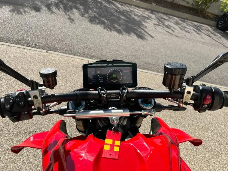 DUCATI 1103  V4 S