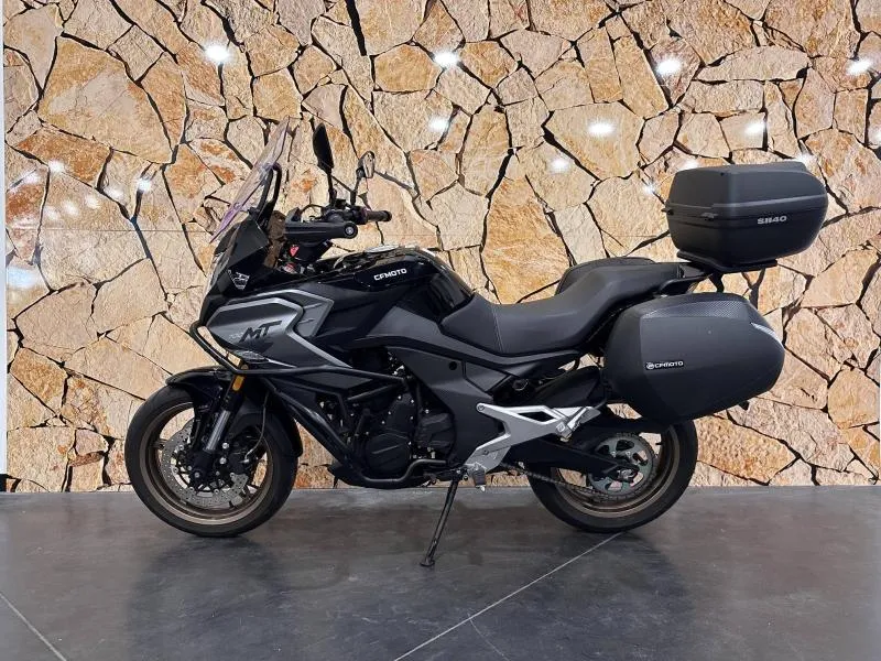 CF MOTO MT 650