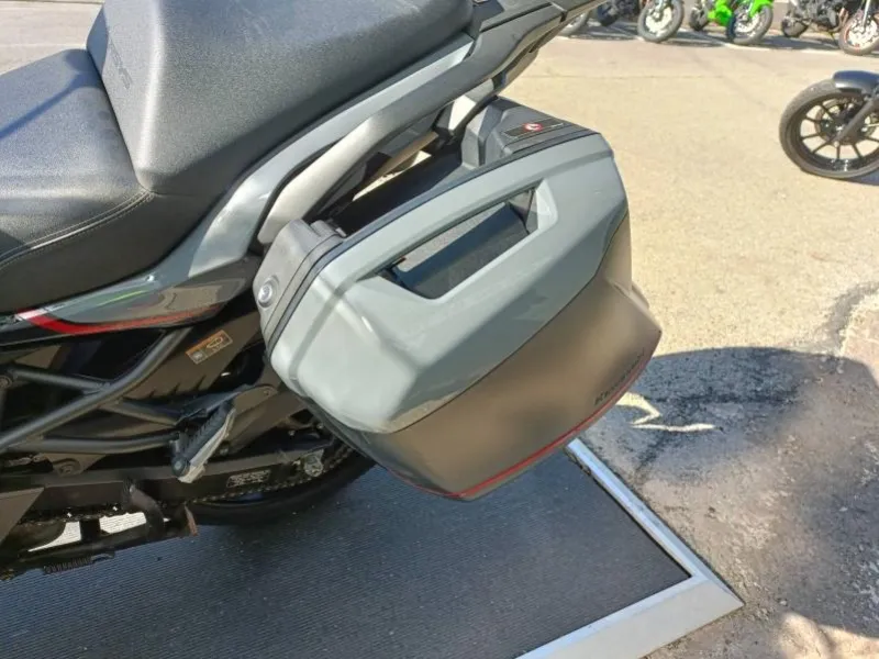 KAWASAKI 1000 S GRAND TOURER