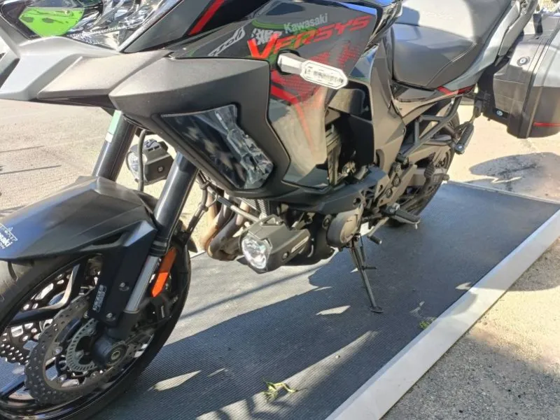 KAWASAKI 1000 S GRAND TOURER