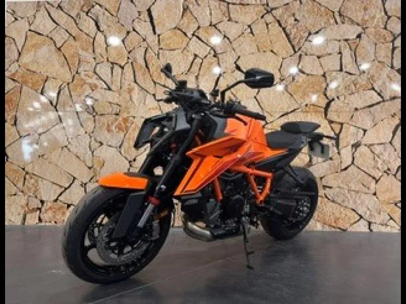 KTM BIKE 1390 SUPER DUKE R