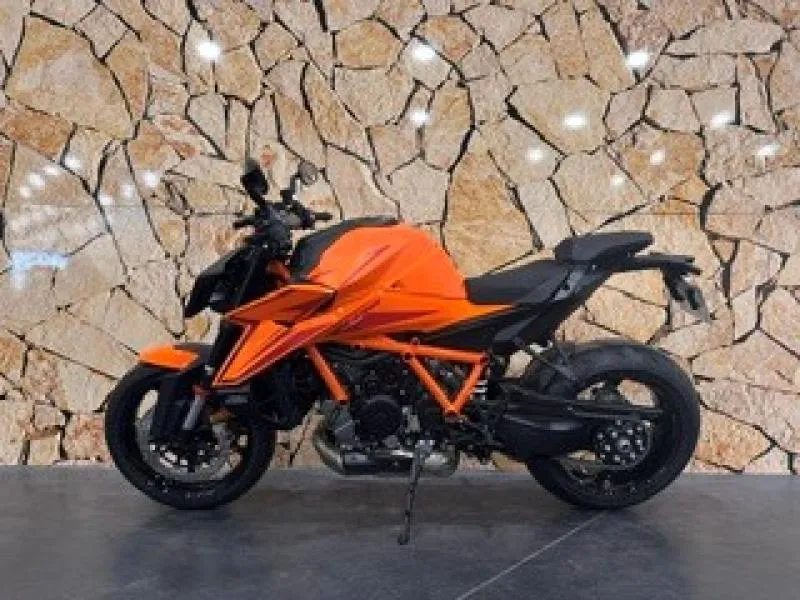 KTM BIKE 1390 SUPER DUKE R