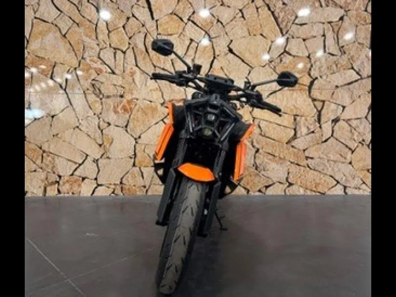 KTM BIKE 1390 SUPER DUKE R