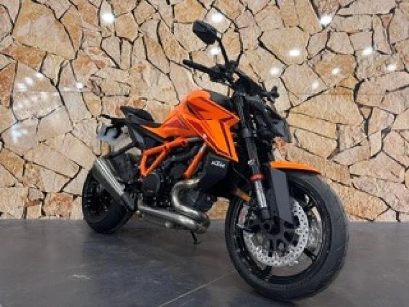 KTM BIKE 1390 SUPER DUKE R