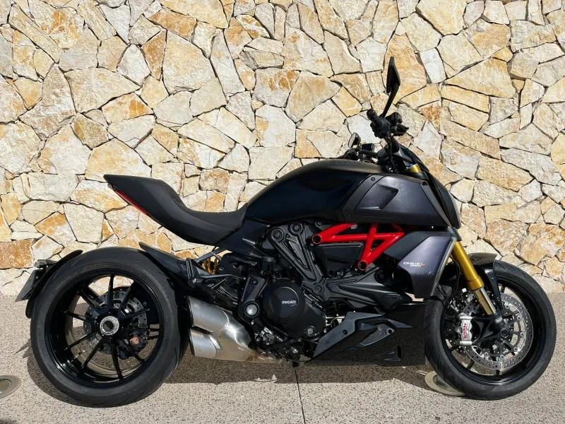 DUCATI 1260 S