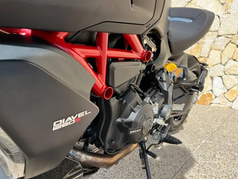 DUCATI 1260 S