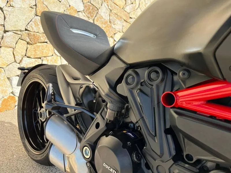 DUCATI 1260 S