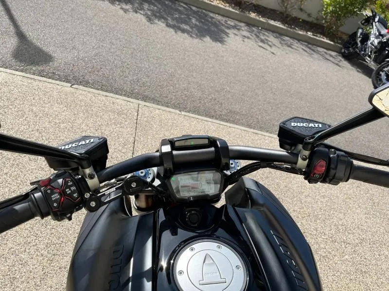 DUCATI 1260 S