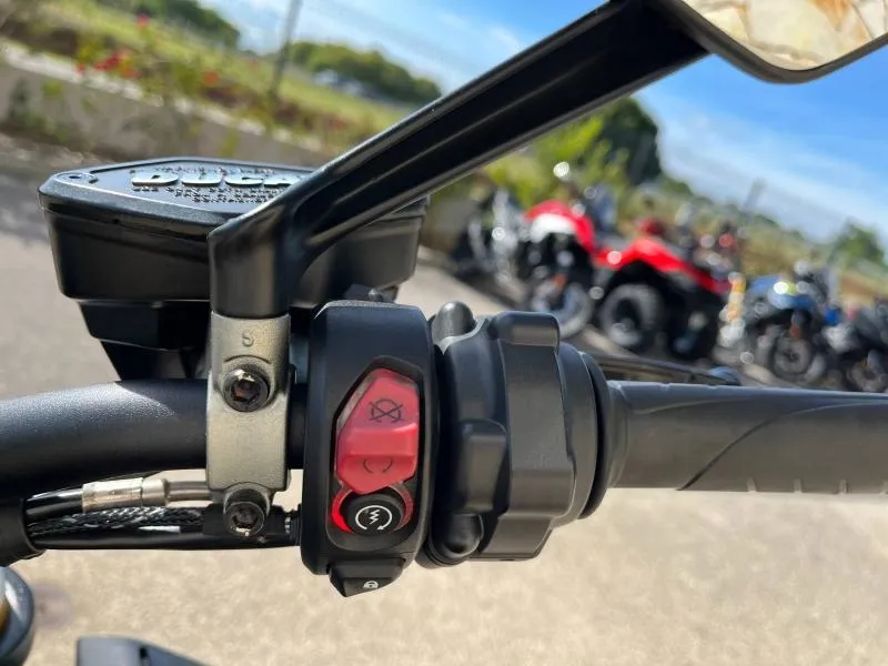 DUCATI 1260 S
