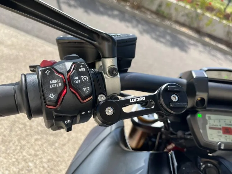 DUCATI 1260 S