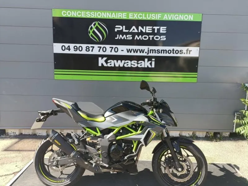 KAWASAKI 125 Gris 2026 PACK PERFORMANCE