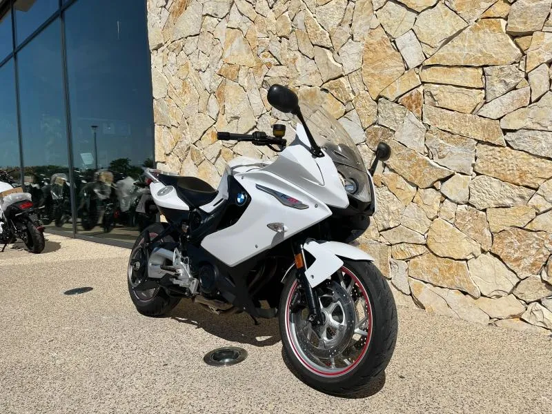 BMW 800 GT