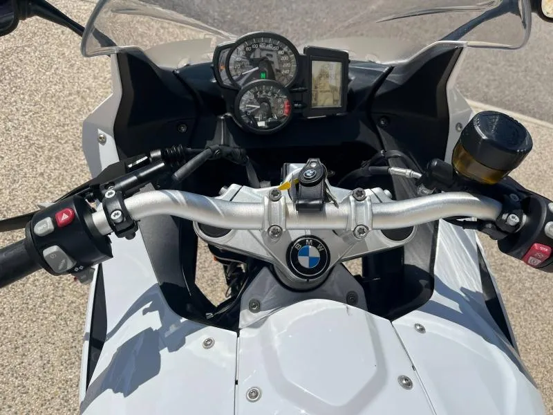 BMW 800 GT