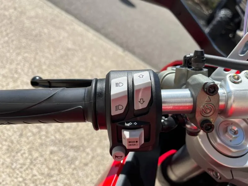 DUCATI 950 S